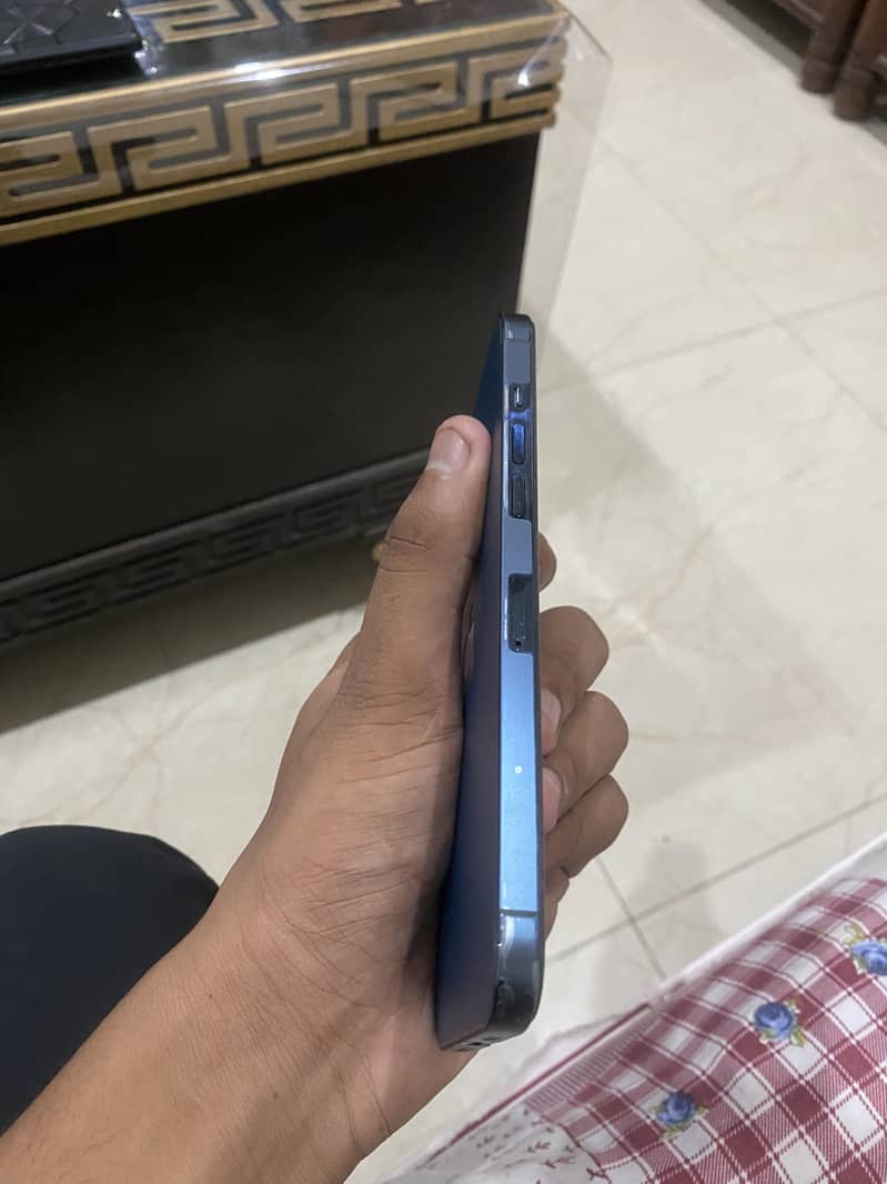 Apple iPhone 12 Pro Max 2