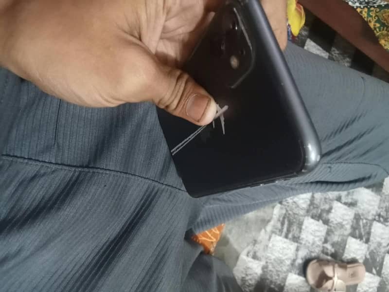 Apple iPhone 11 9