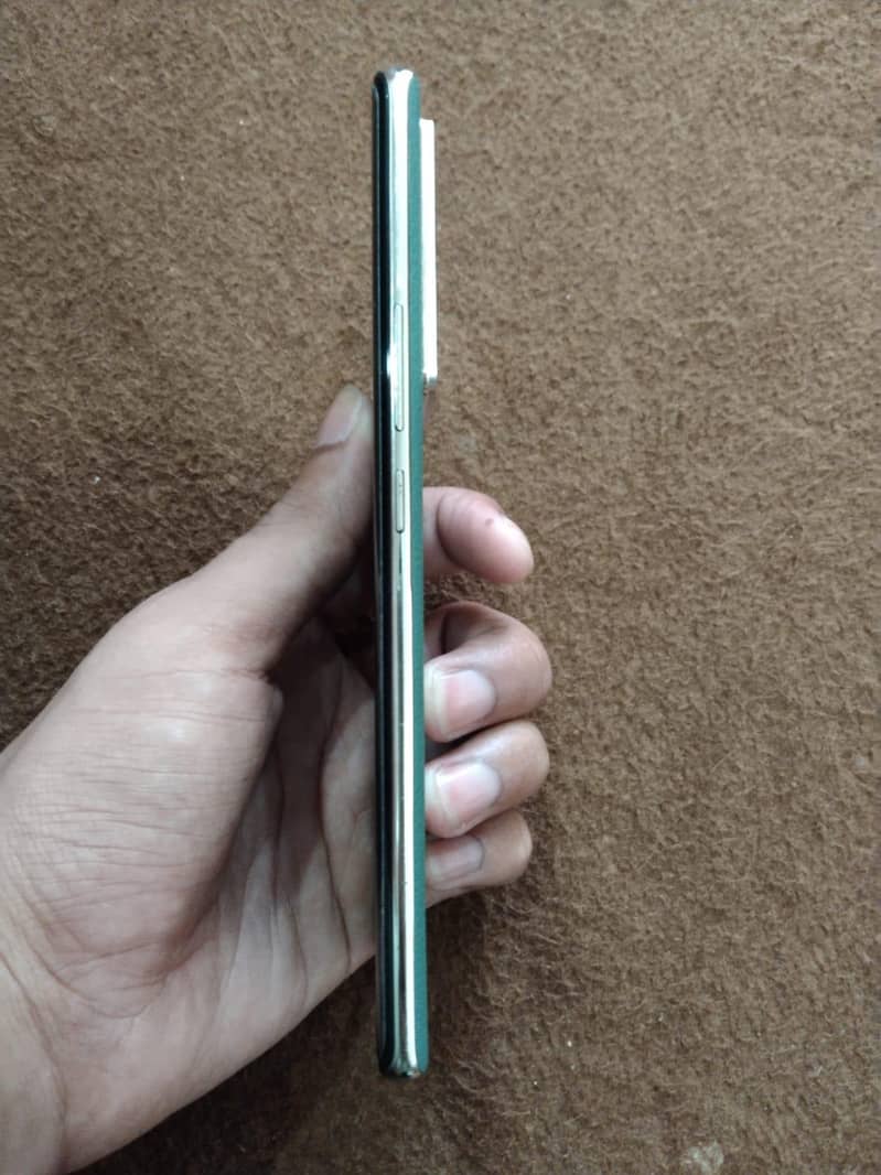 Infinix Note 40 Pro 3