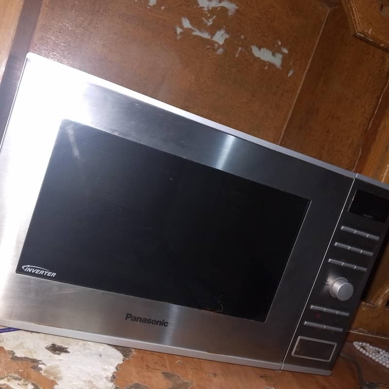 microwave oven 0
