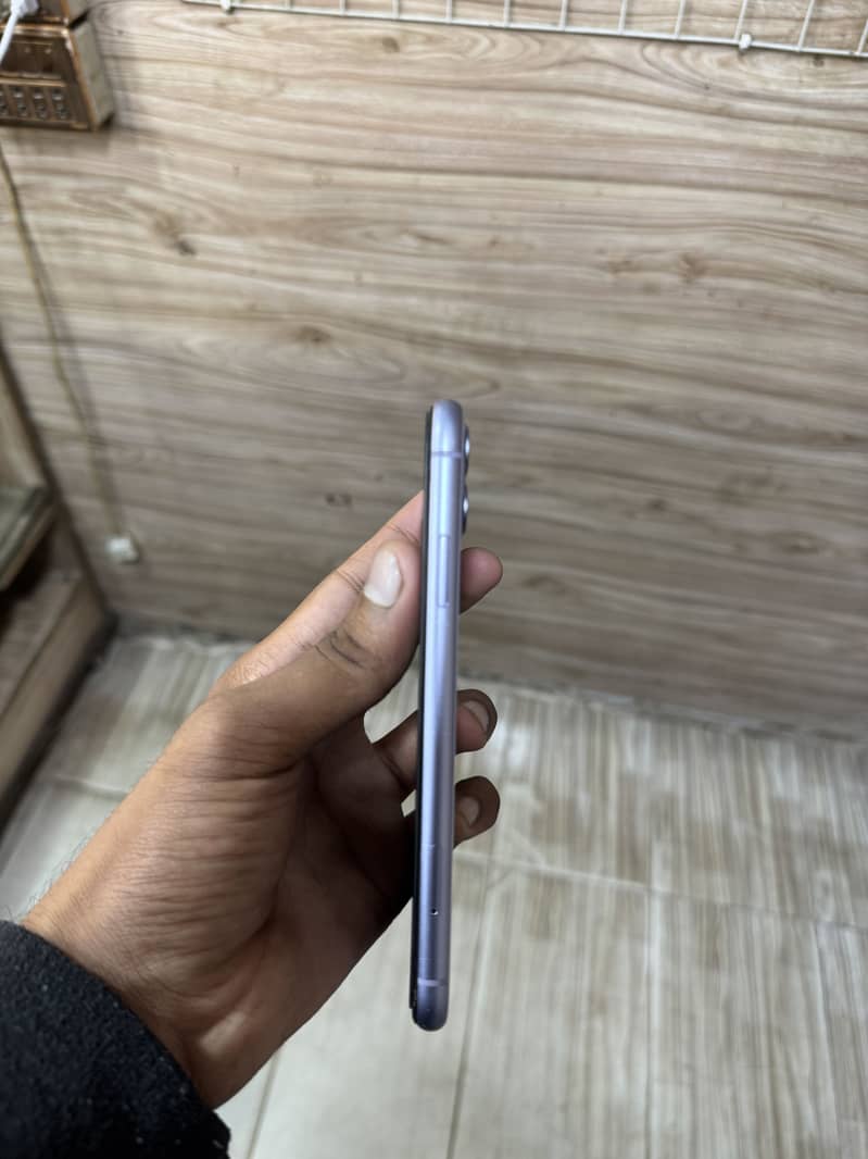 Apple iPhone 11 5