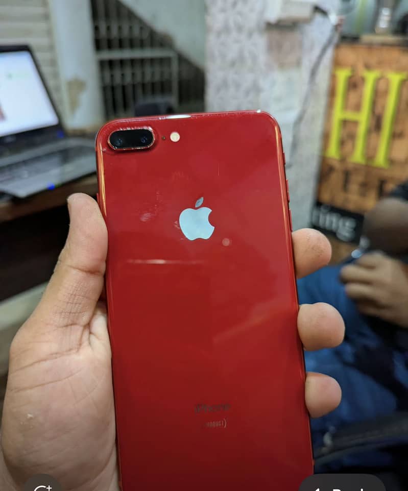 Apple iPhone 8 Plus 0