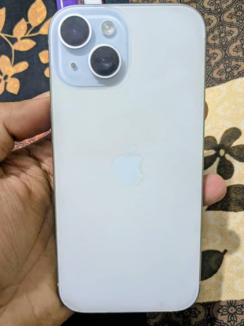 Apple iPhone 15 3