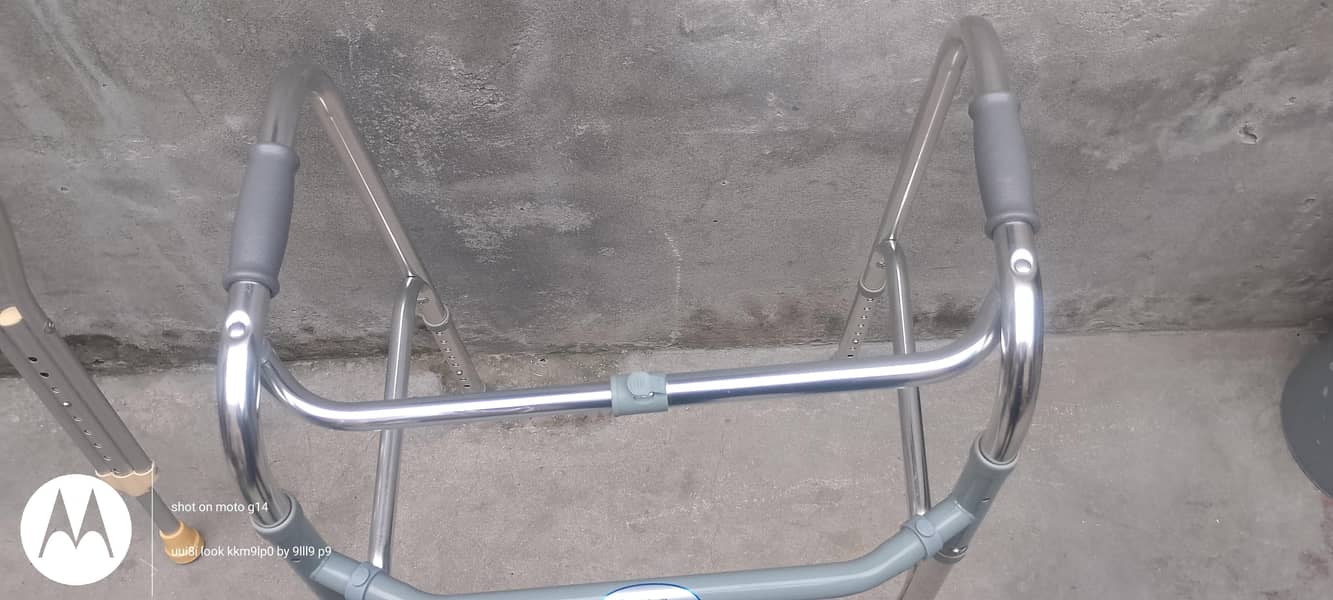 walking frame new condition 2