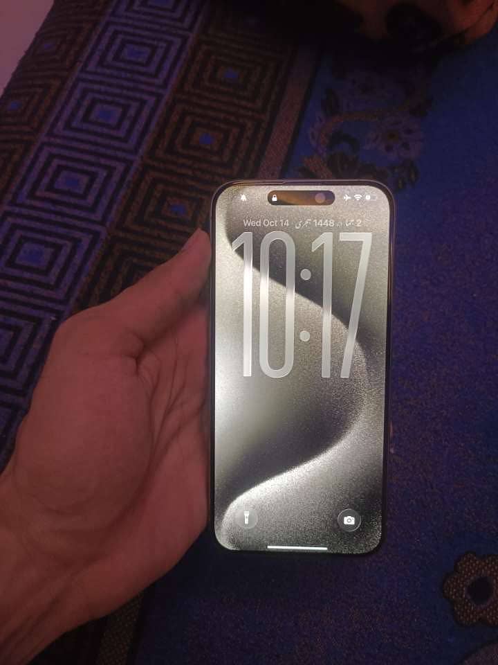 Apple iPhone 15 Pro Max 3