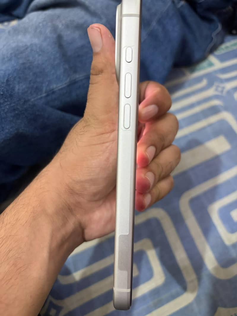 Apple iPhone 17 Pro Max jv 5