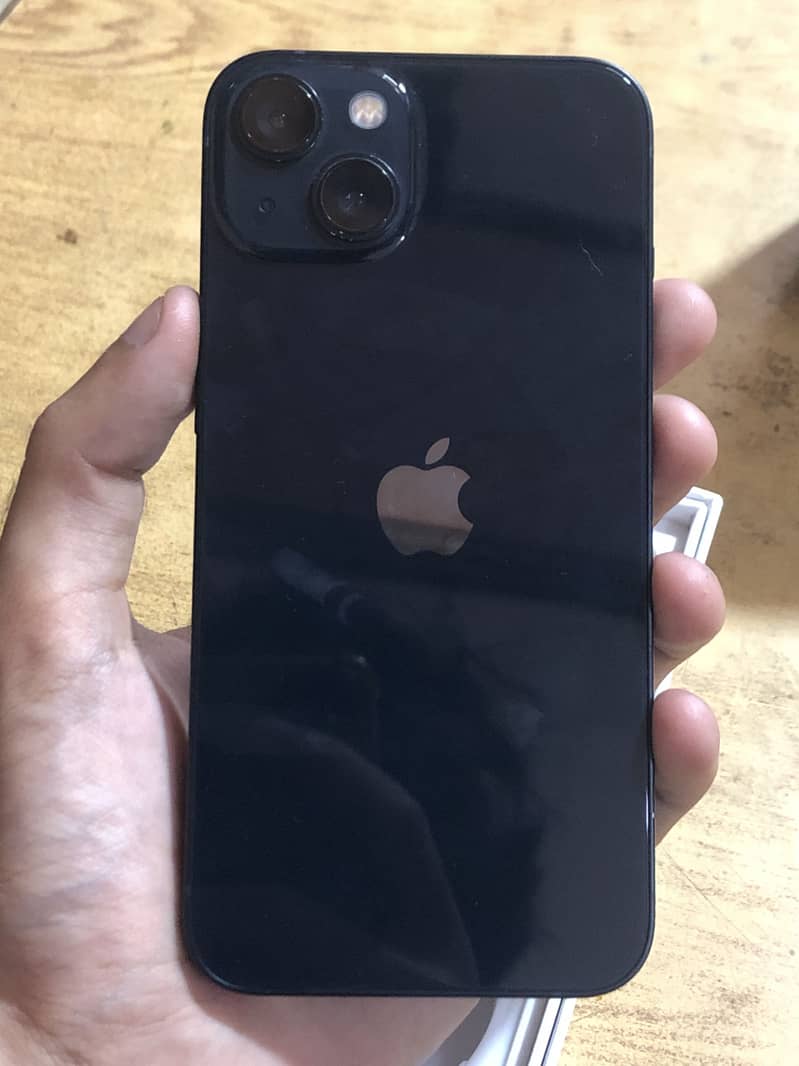 Apple iPhone 13 2