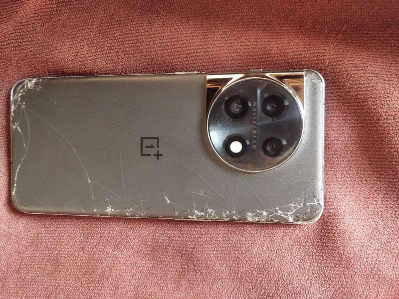 One Plus 11 5G 0