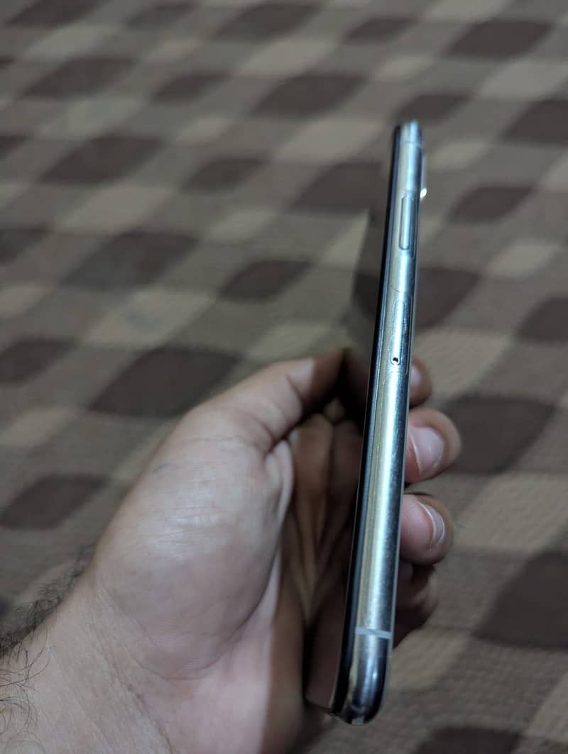 Apple iPhone X 1