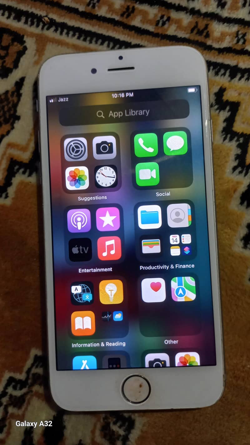 Apple iPhone 6S 1