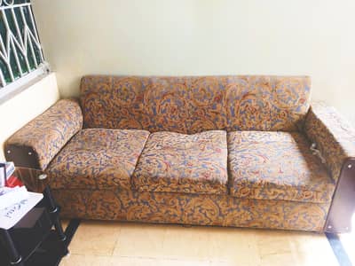 Used 5-Seater Sofa Set for Sale in Islamabad – Good Condition