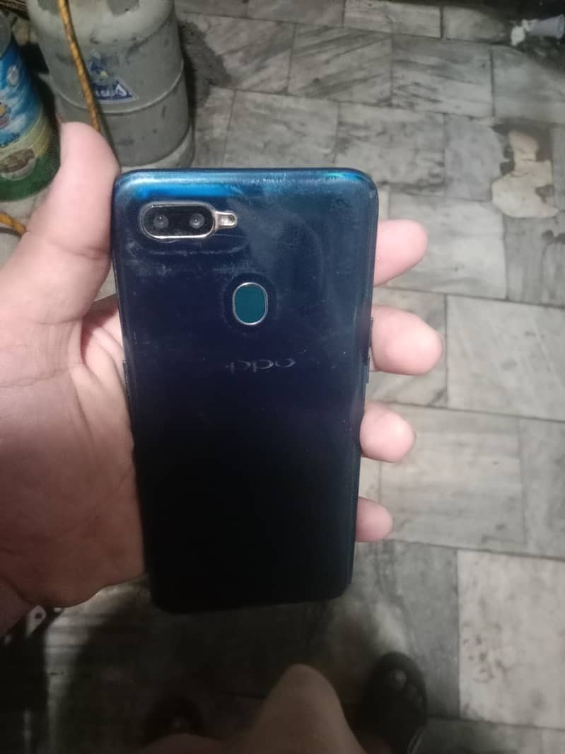 OPPO A7 0