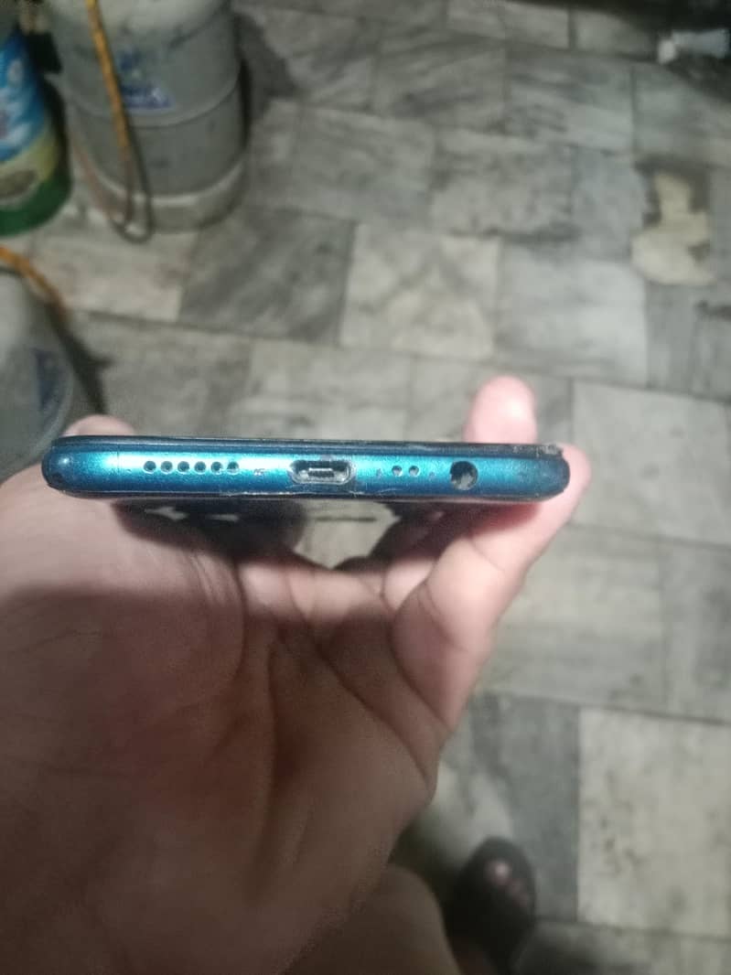 OPPO A7 4