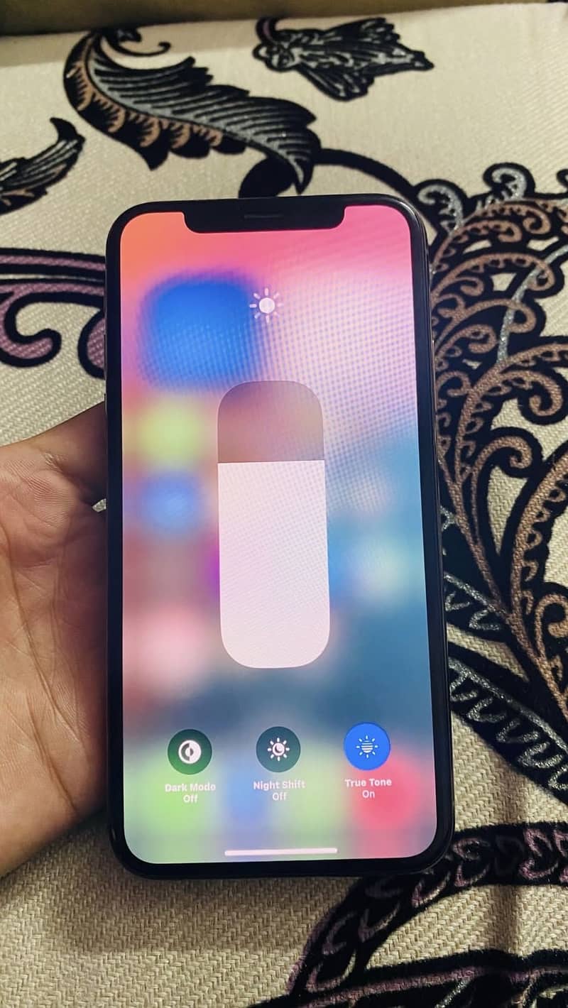 Apple iPhone XS 11