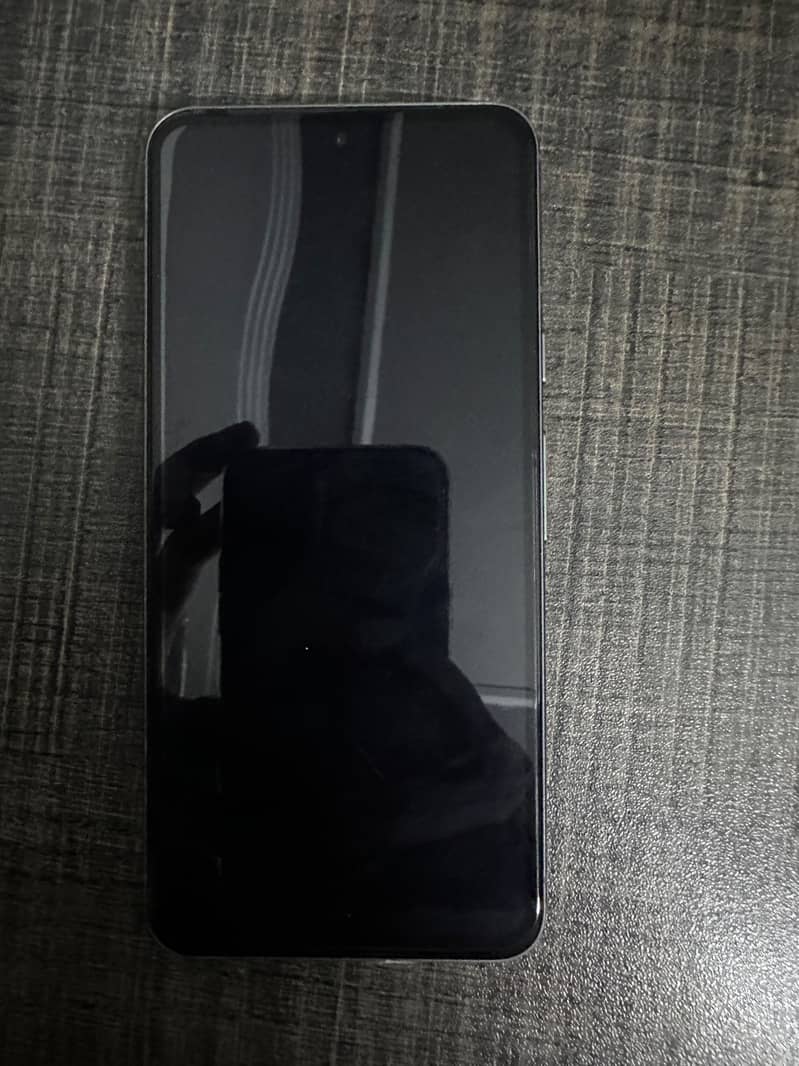 Google Pixel 8 256gb PTA Pristine Condition 3