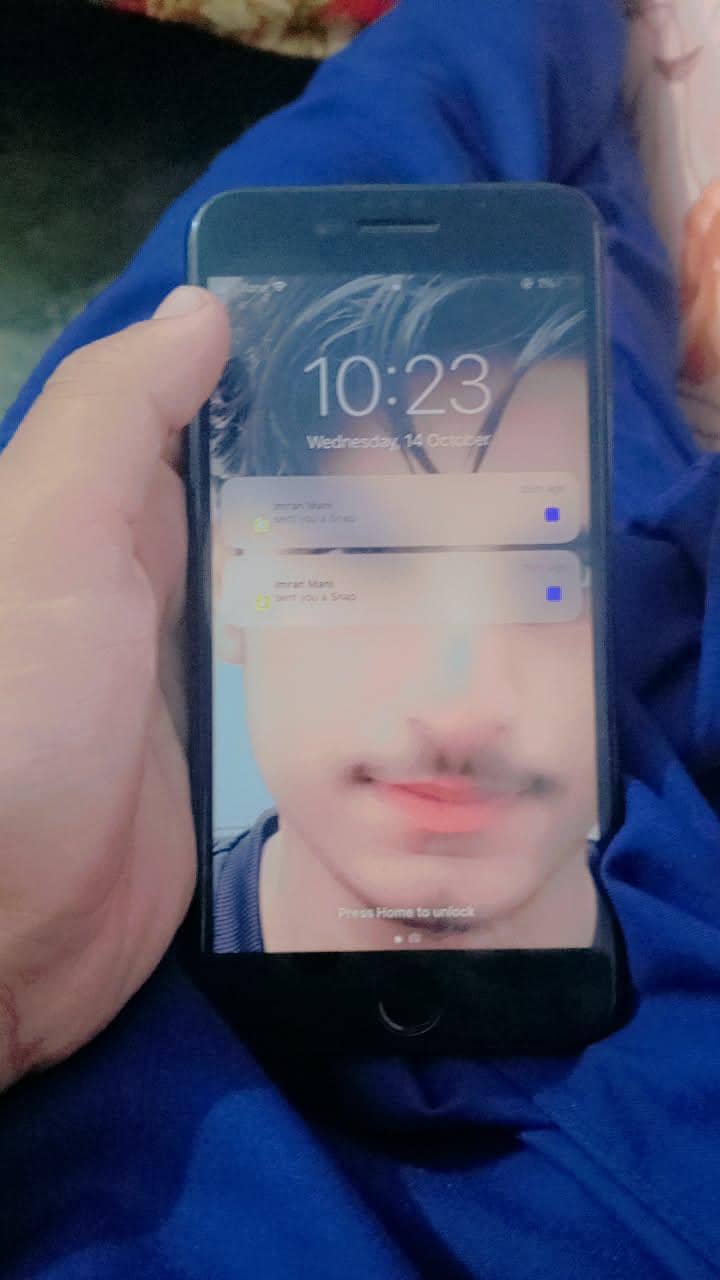 Apple iPhone 7 Plus 1
