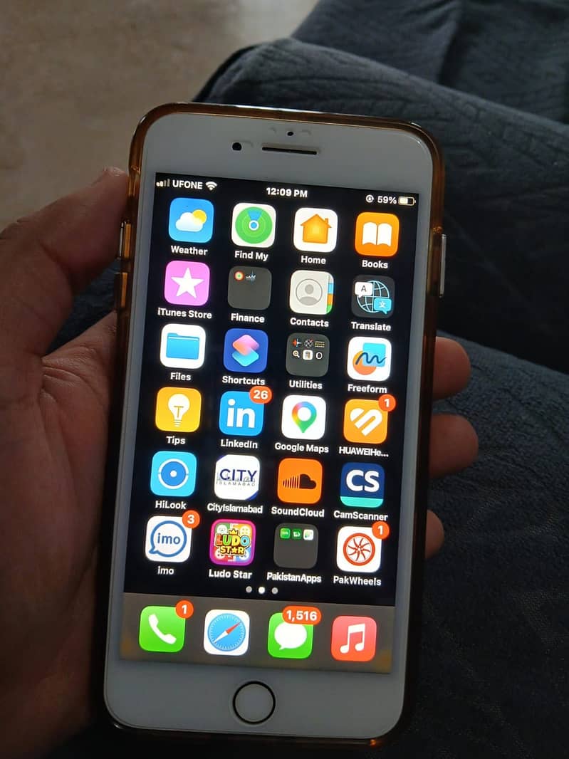Apple iPhone 8 Plus 0