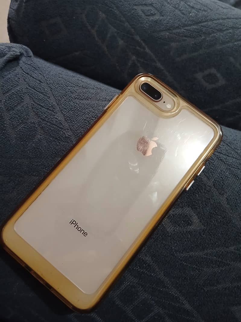 Apple iPhone 8 Plus 1