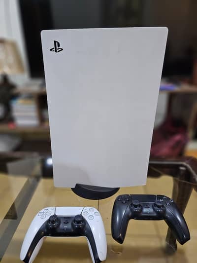 PS5 Fat 825 GB Disc with Additional Controller