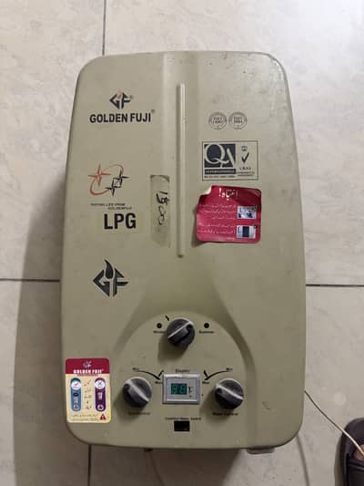 Golden fuji instant geyser 10 litter