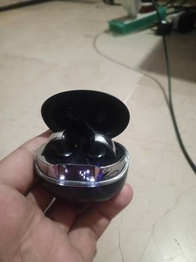 Q13 Earbuds