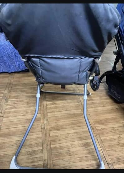 tinnies brand high chair good condition