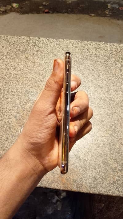 Apple iPhone XS