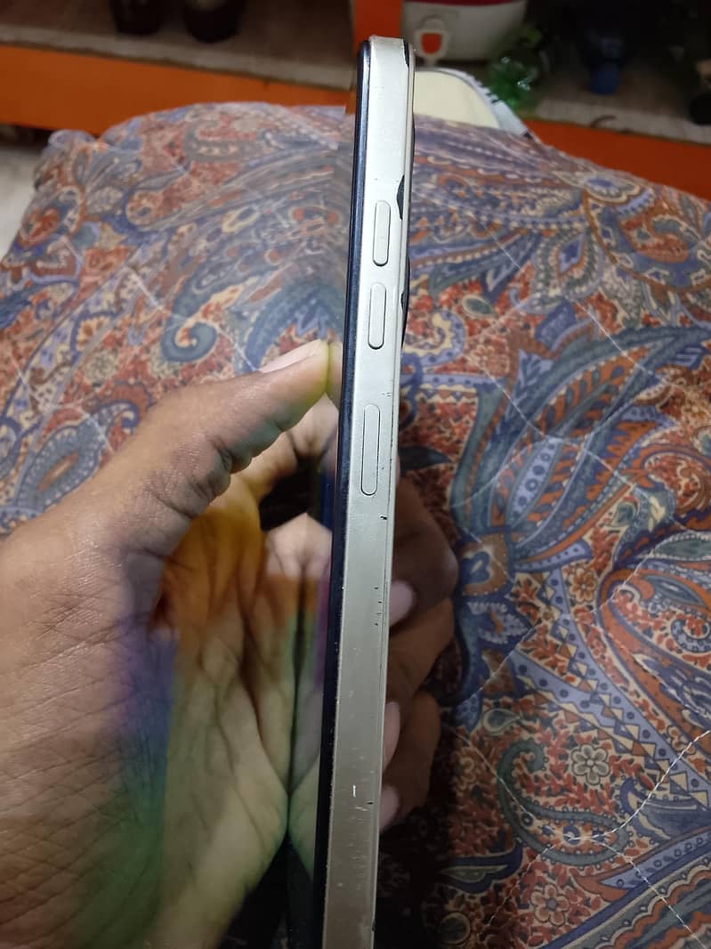 Tecno Spark 20C 2