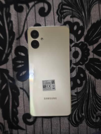 Samsung Mobile A06 4/128 with box