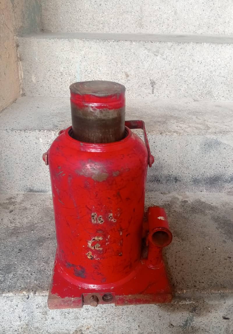 hydraulic jack 1