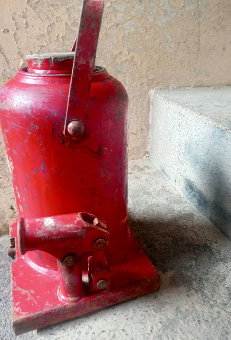 hydraulic jack 2