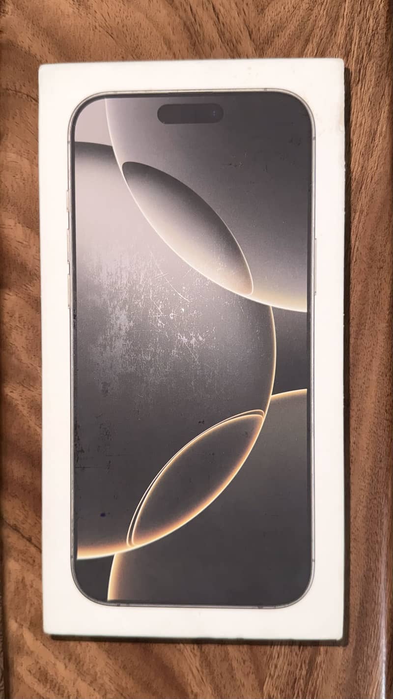 Apple iPhone 16 Pro Max 3