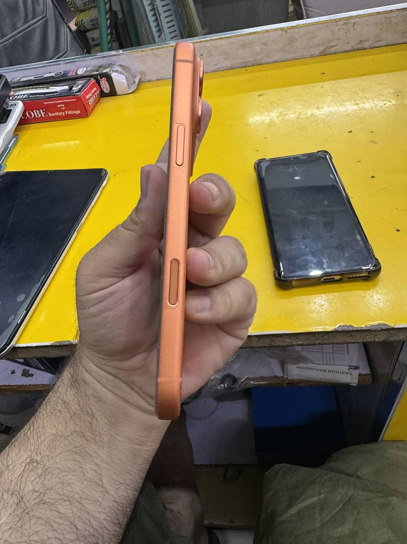 Apple iPhone 17 Pro Max 1