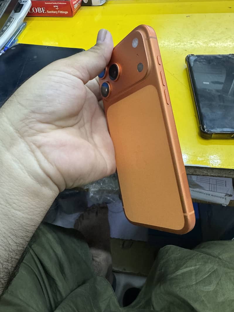 Apple iPhone 17 Pro Max 8