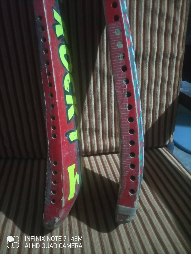 2 cricket bats 10 /8 condition 7