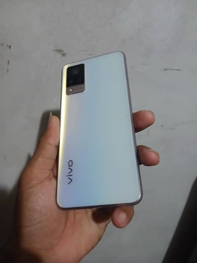 Vivo V21 official PTA approved 8/128gb