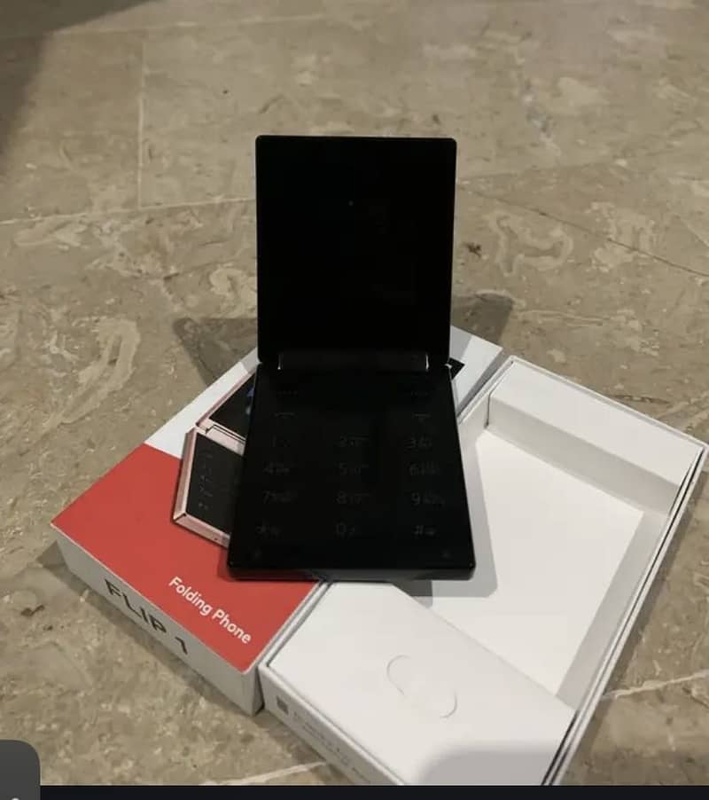 Itel Flip 1 1