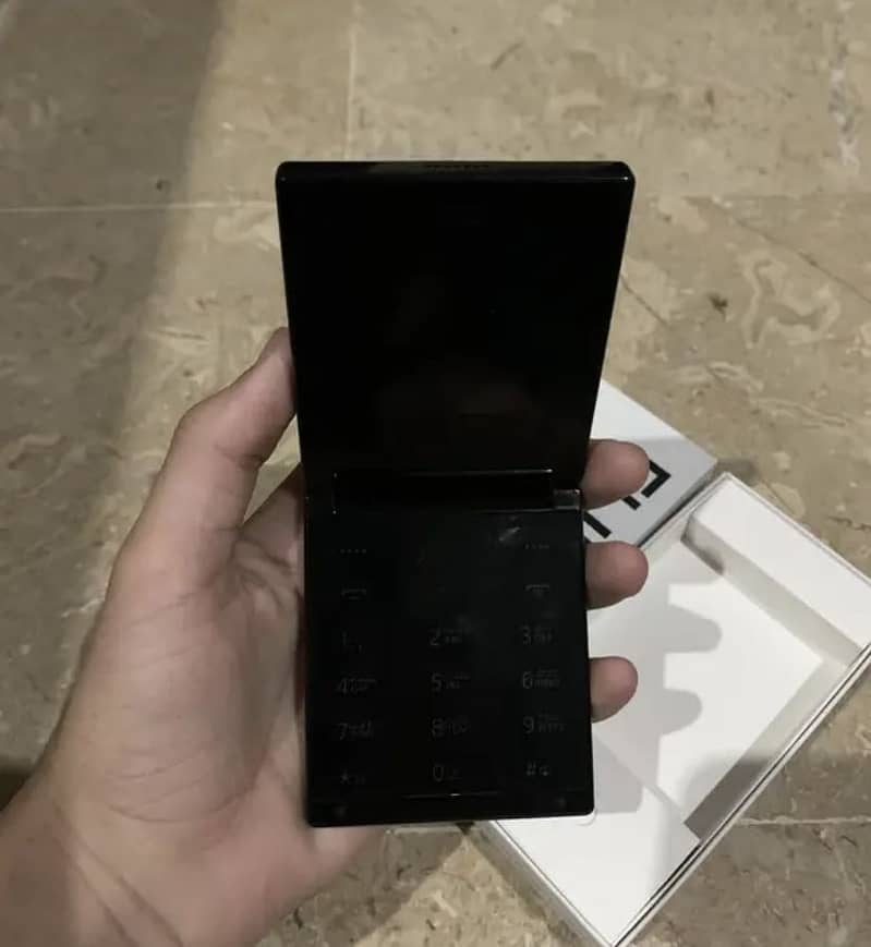 Itel Flip 1 2