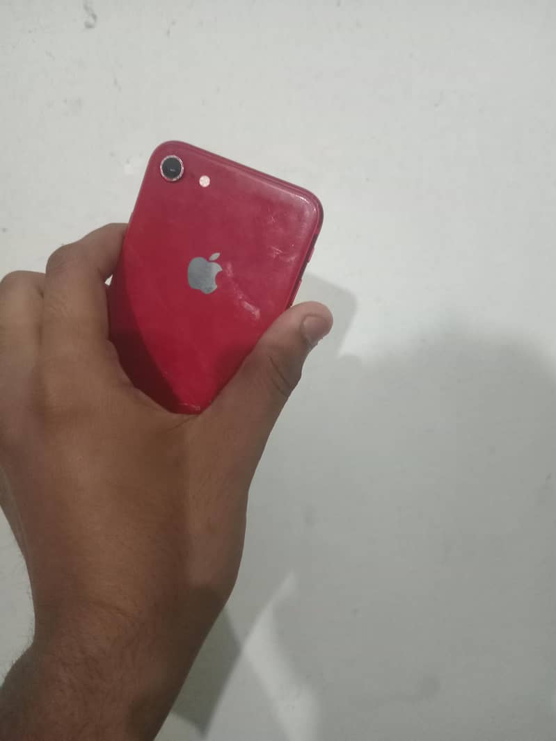 Apple iPhone 8 1