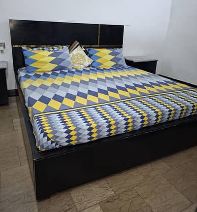 wooden bed set complete for sale