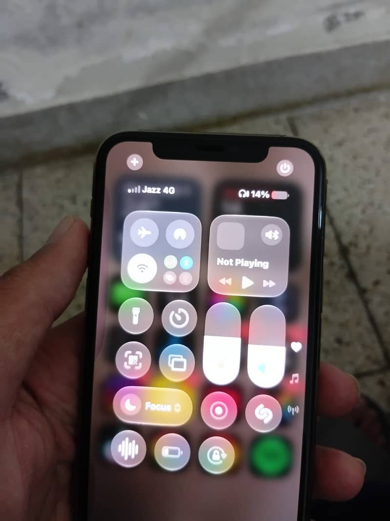 Apple iPhone 11 Pro 9