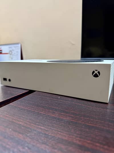 Xbox series s 512gb with Original controller.