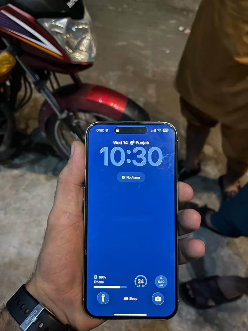 Apple iPhone 15 Pro Max 7