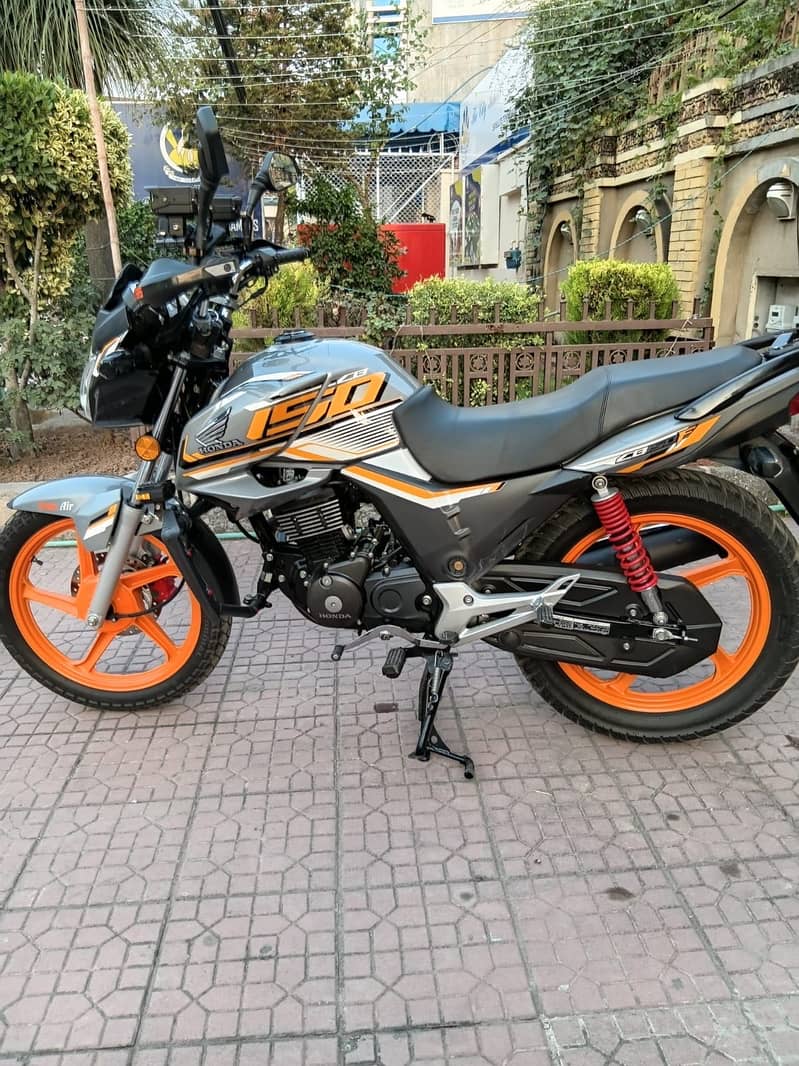 Honda Cb150F 2