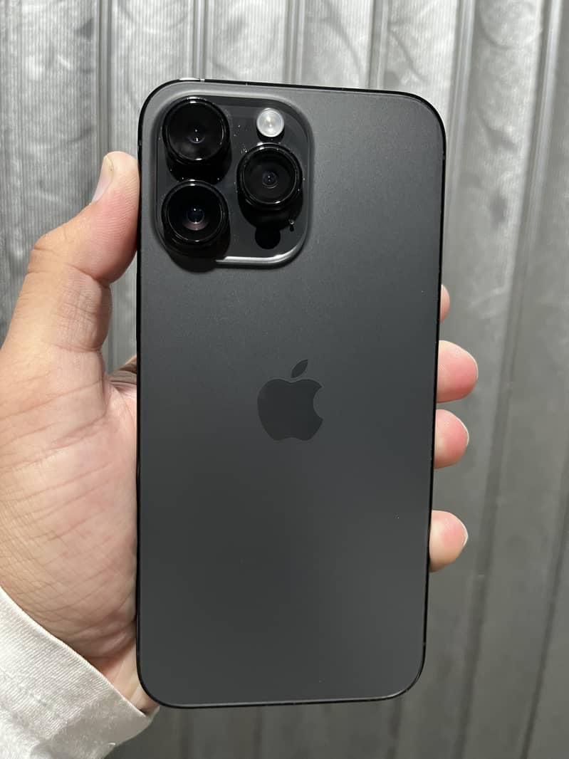 Apple iPhone 14 Pro Max 0