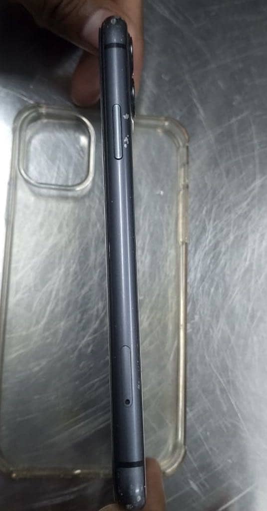 Apple iPhone 11 2
