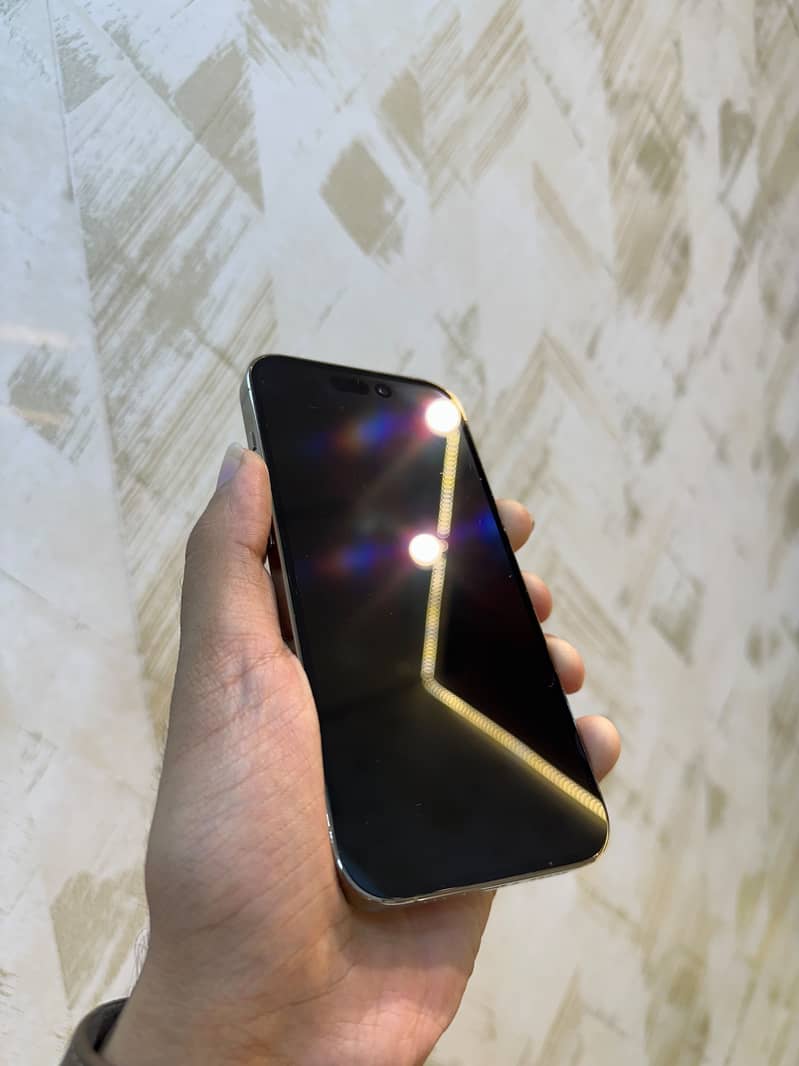 Apple iPhone 14 Pro 3