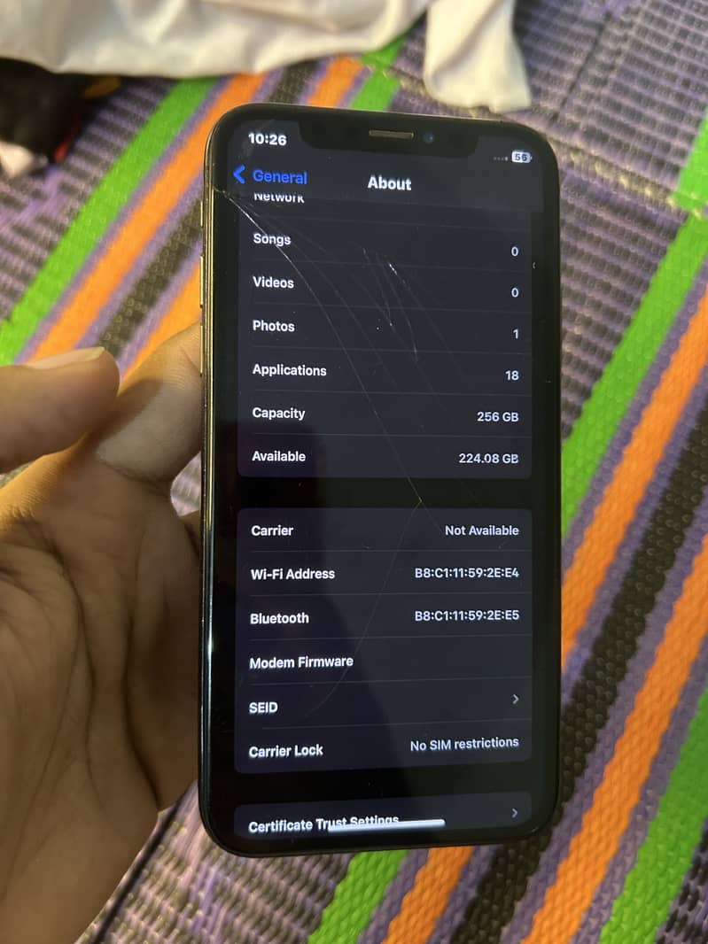 Apple iPhone X 4