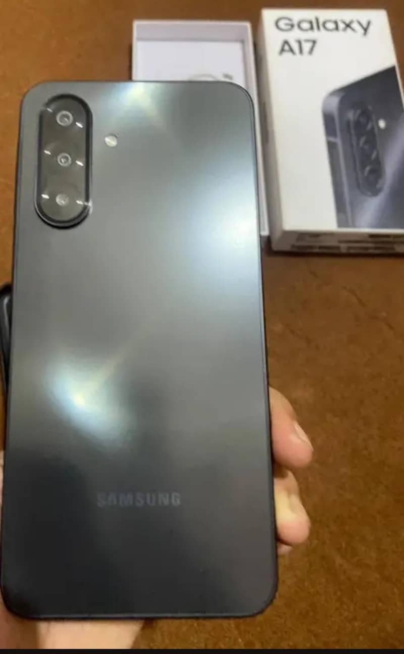 Samsung Mobile A17 1
