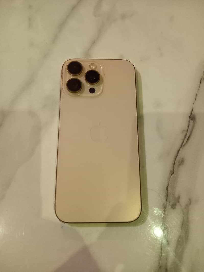 IPHONE 16 PRO MAX 0